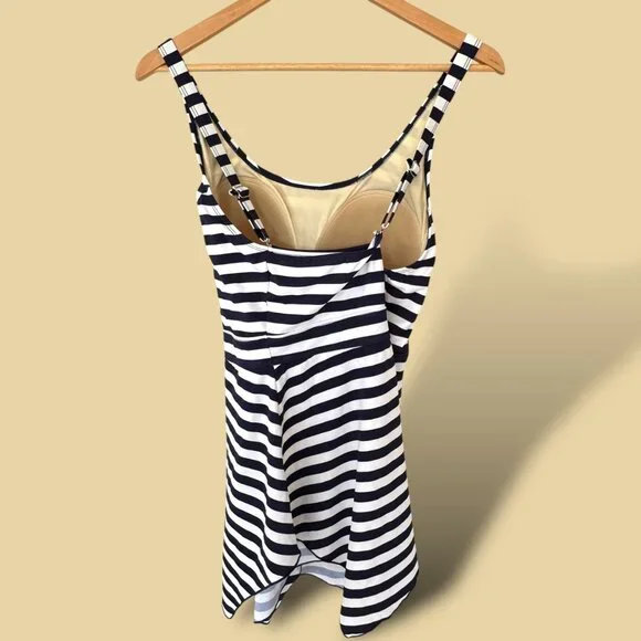 Denim & Co. Beach Handkerchief Hem Tankini Skirt Set Navy Stripe Size US 20 - Picture 2 of 9